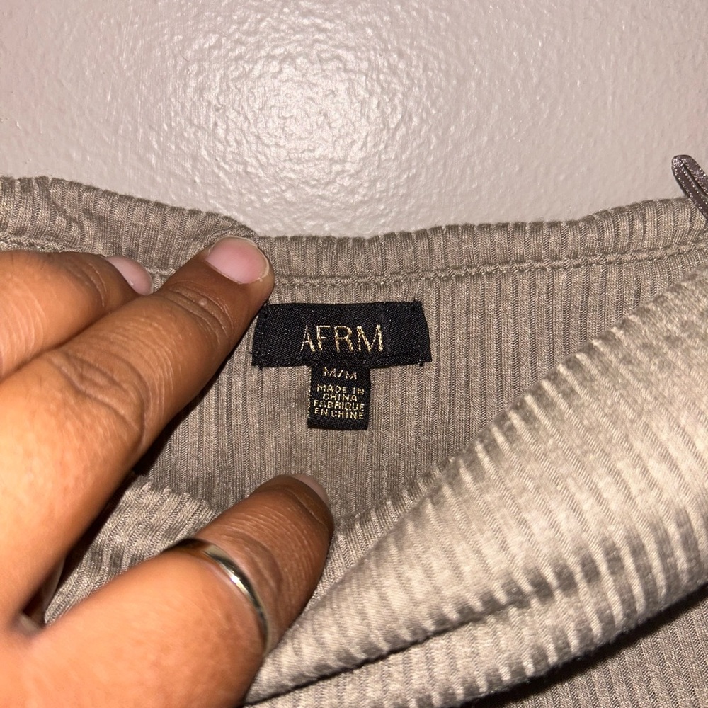 AFRM Tan Ribbed Off Shoulder Fitted Bodysuit - Picture 4 of 8